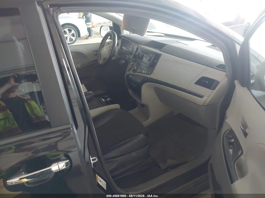 5TDXK3DC4DS305700 2013 TOYOTA SIENNA photo no. 5