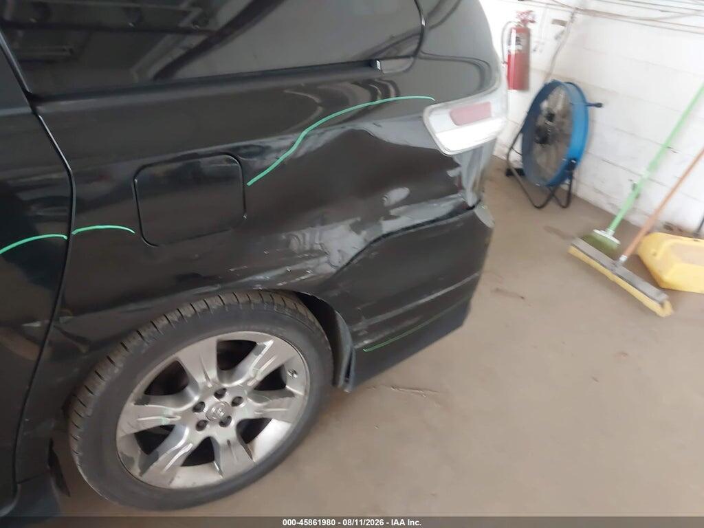 5TDXK3DC4DS305700 2013 TOYOTA SIENNA photo no. 6