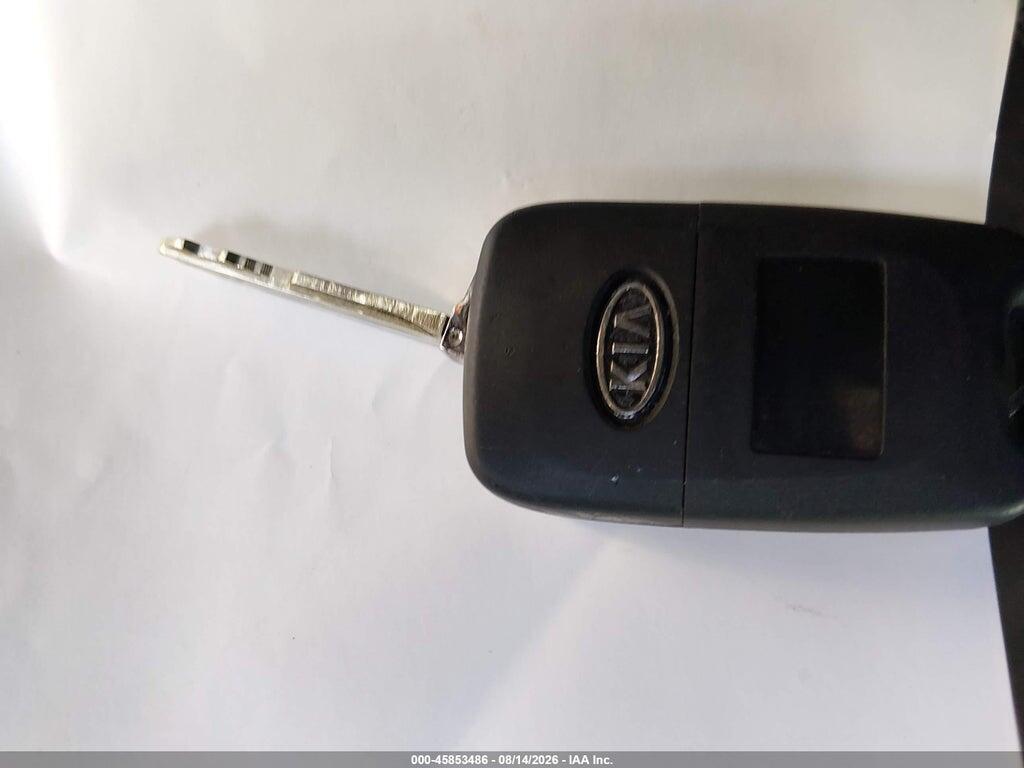KNDJT2A57D7556255 2013 KIA SOUL photo no. 11