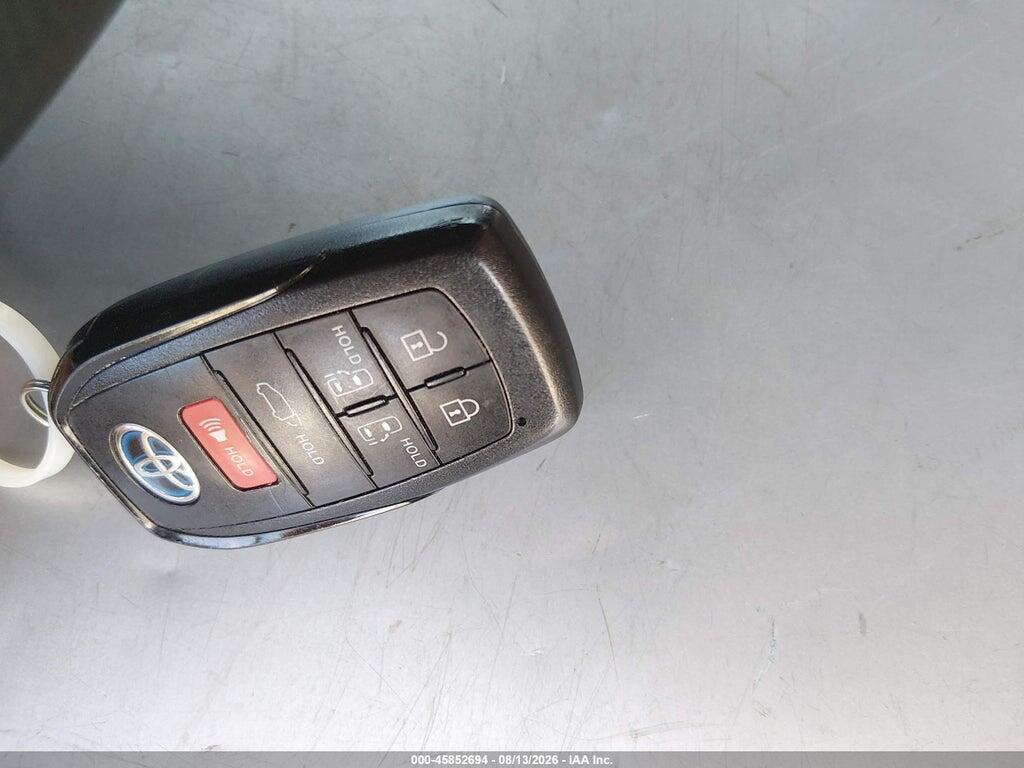 5TDYSKFCXMS010256 2021 TOYOTA SIENNA photo no. 11