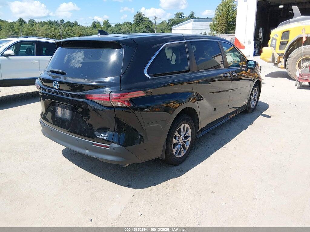 5TDYSKFCXMS010256 2021 TOYOTA SIENNA photo no. 4