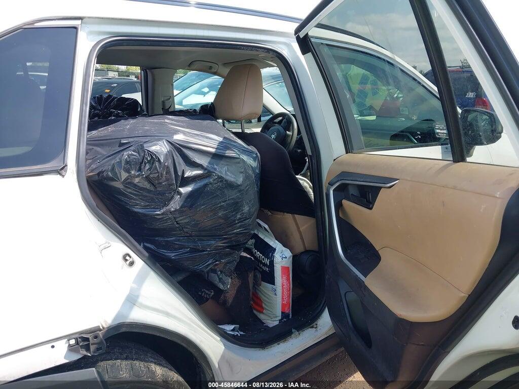 2T3H1RFV6MC156246 2021 TOYOTA RAV4 photo no. 8