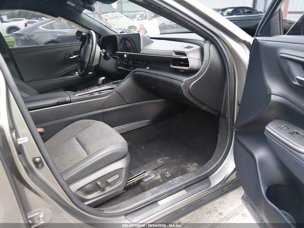 JTDAAAAF3P3016468 2023 TOYOTA CROWN photo no. 5