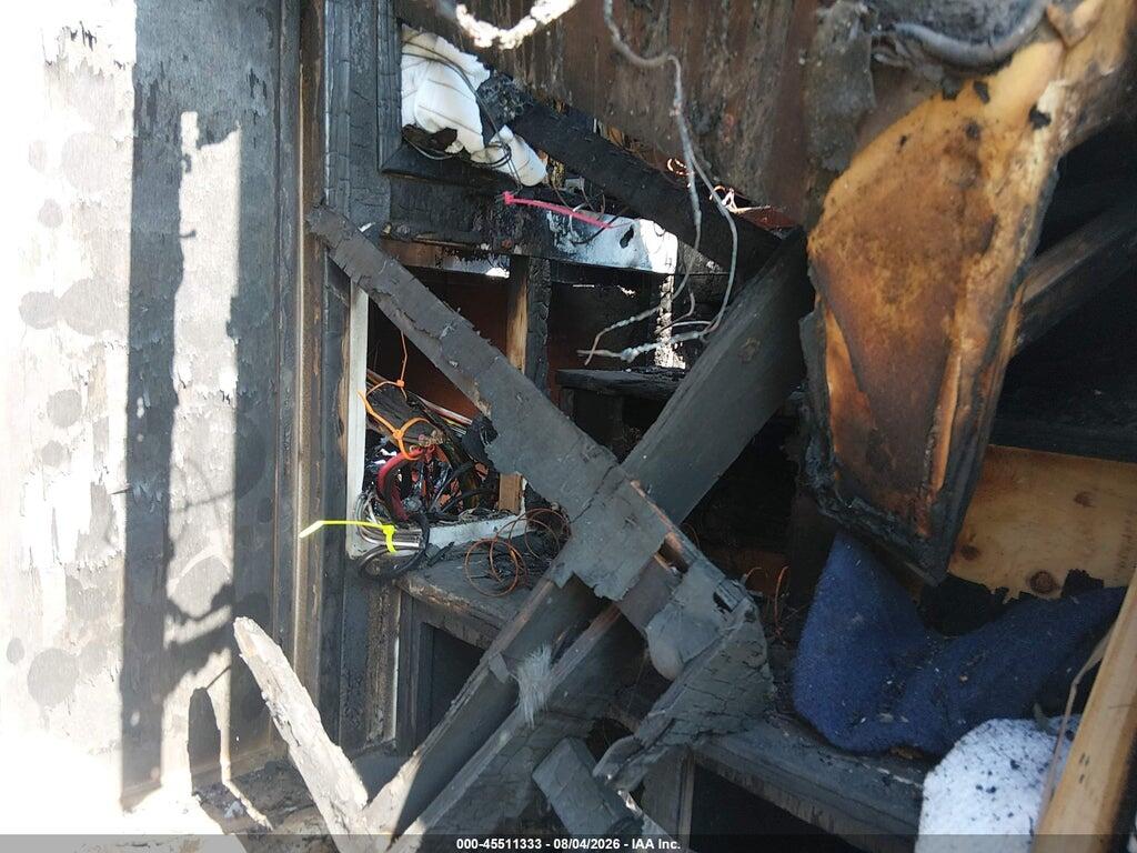 5ZT3SR2B9R6113237 2024 FOREST RIVER SABRE photo no. 8