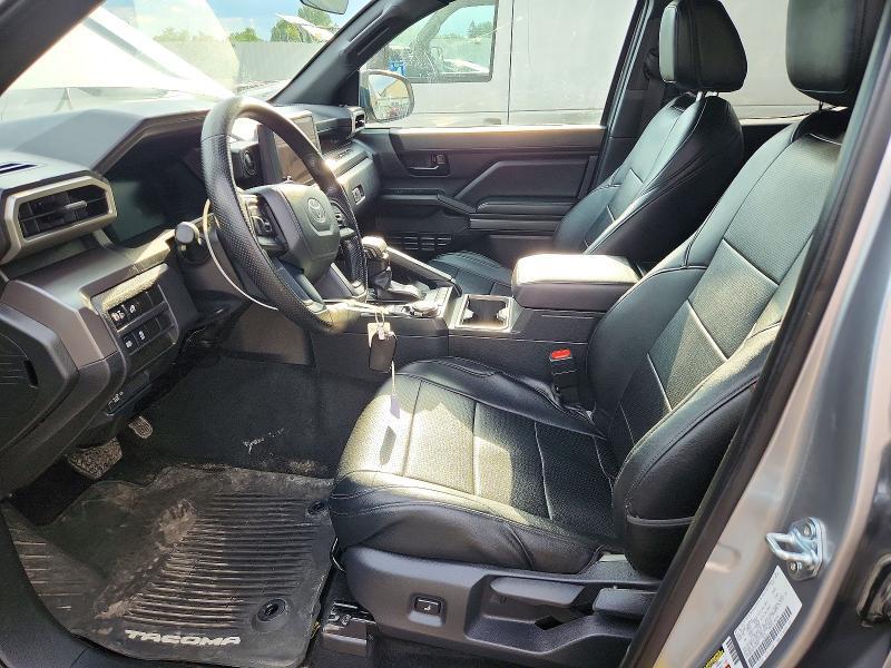 2025 TOYOTA TACOMA SR5 — Фото 7 из 13
