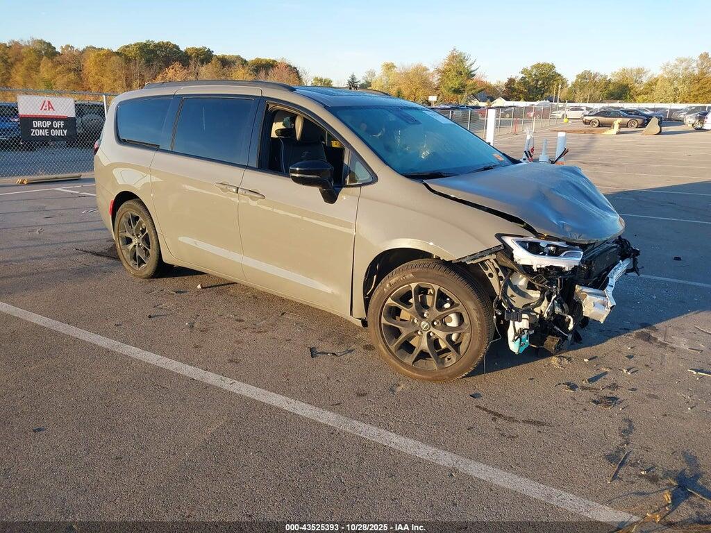 2025 CHRYSLER PACIFICA