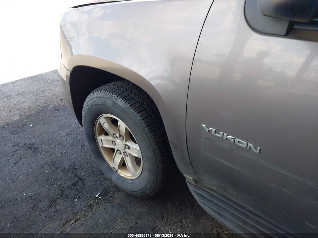 1GKS2CE05CR125156 2012 GMC YUKON photo no. 6