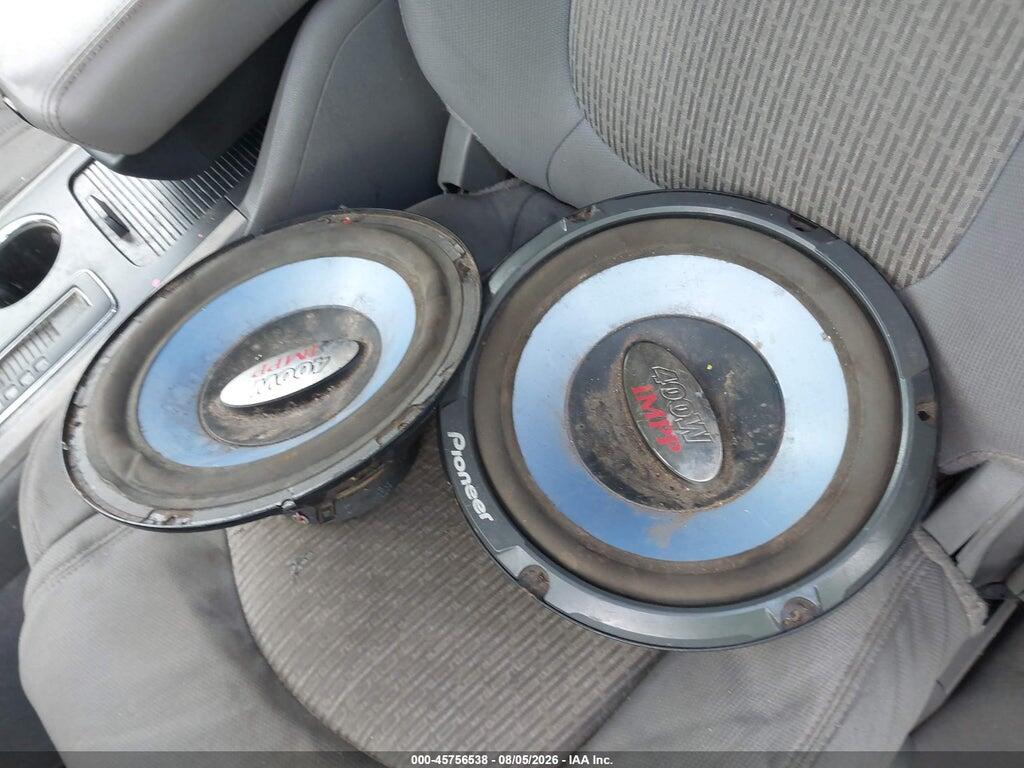 1GNKRFED5BJ350550 2011 CHEVROLET TRAVERSE photo no. 12