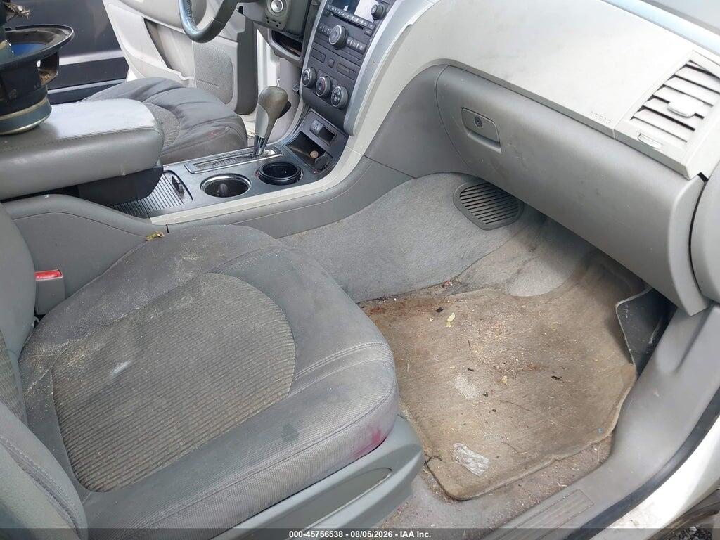 1GNKRFED5BJ350550 2011 CHEVROLET TRAVERSE photo no. 5