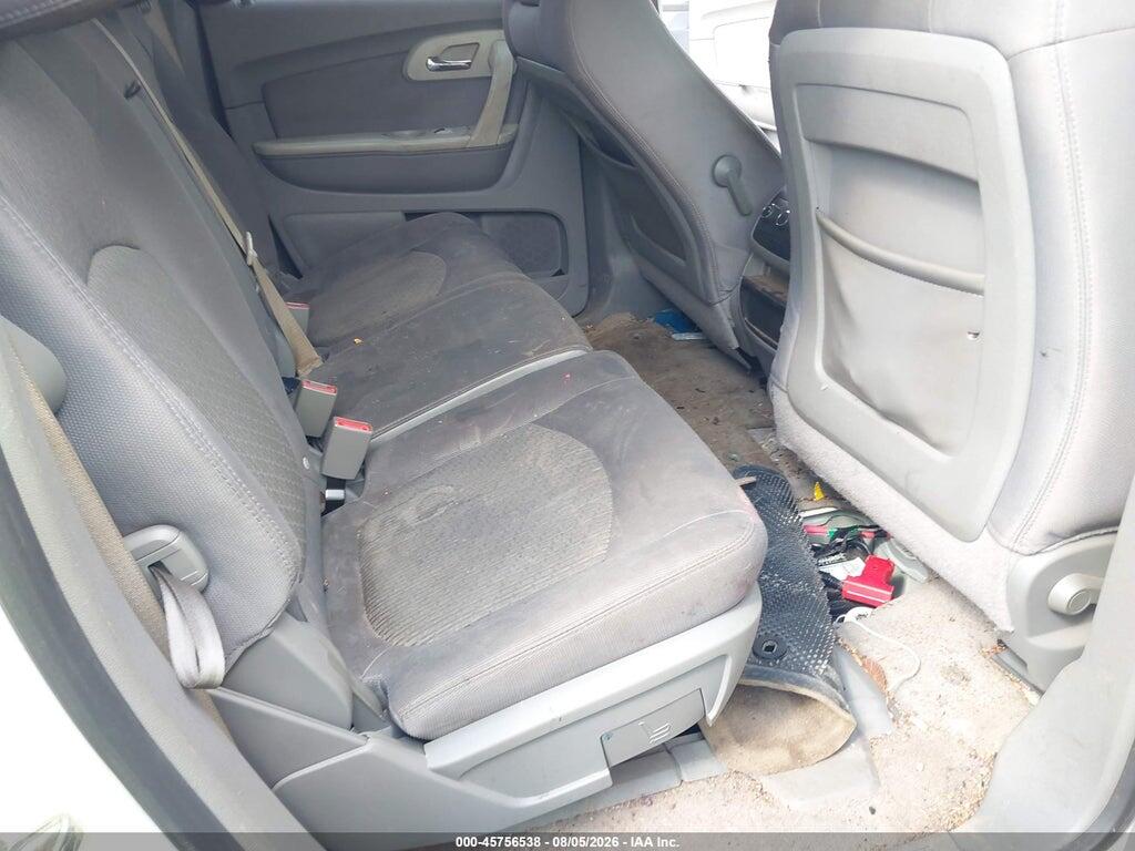 1GNKRFED5BJ350550 2011 CHEVROLET TRAVERSE photo no. 8