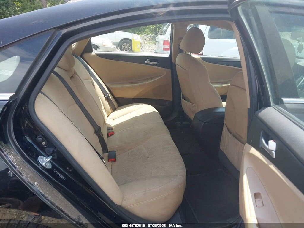 5NPEB4AC6BH202301 2011 HYUNDAI SONATA photo no. 8