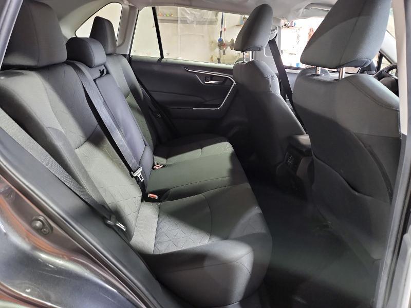 2020 TOYOTA RAV4 XLE — Фото 10 из 12