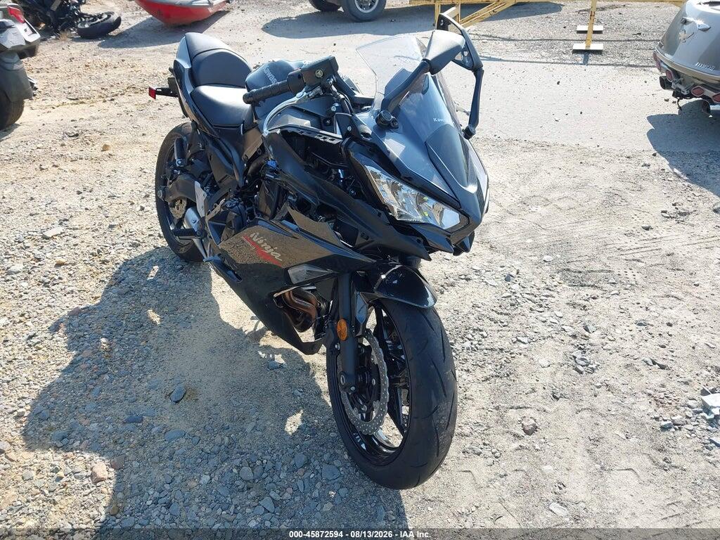ML5EXER19TDAJ5407 2026 KAWASAKI EX650 photo no. 1