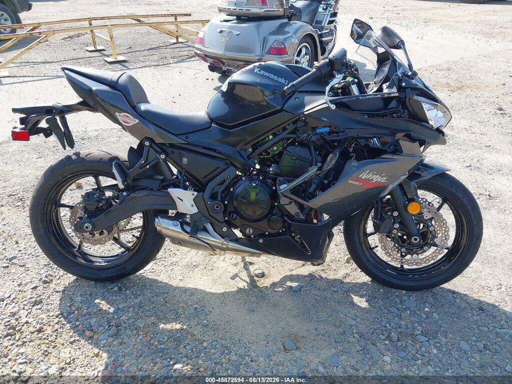 ML5EXER19TDAJ5407 2026 KAWASAKI EX650 photo no. 12