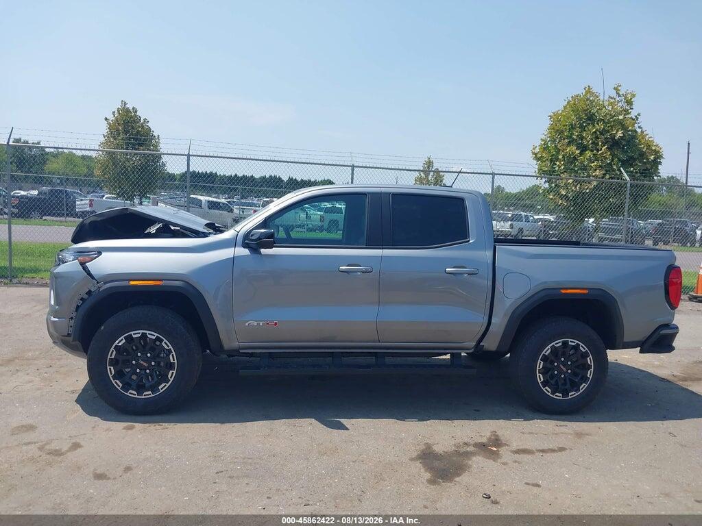 2026 GMC CANYON AT4 — Фото 14 из 16