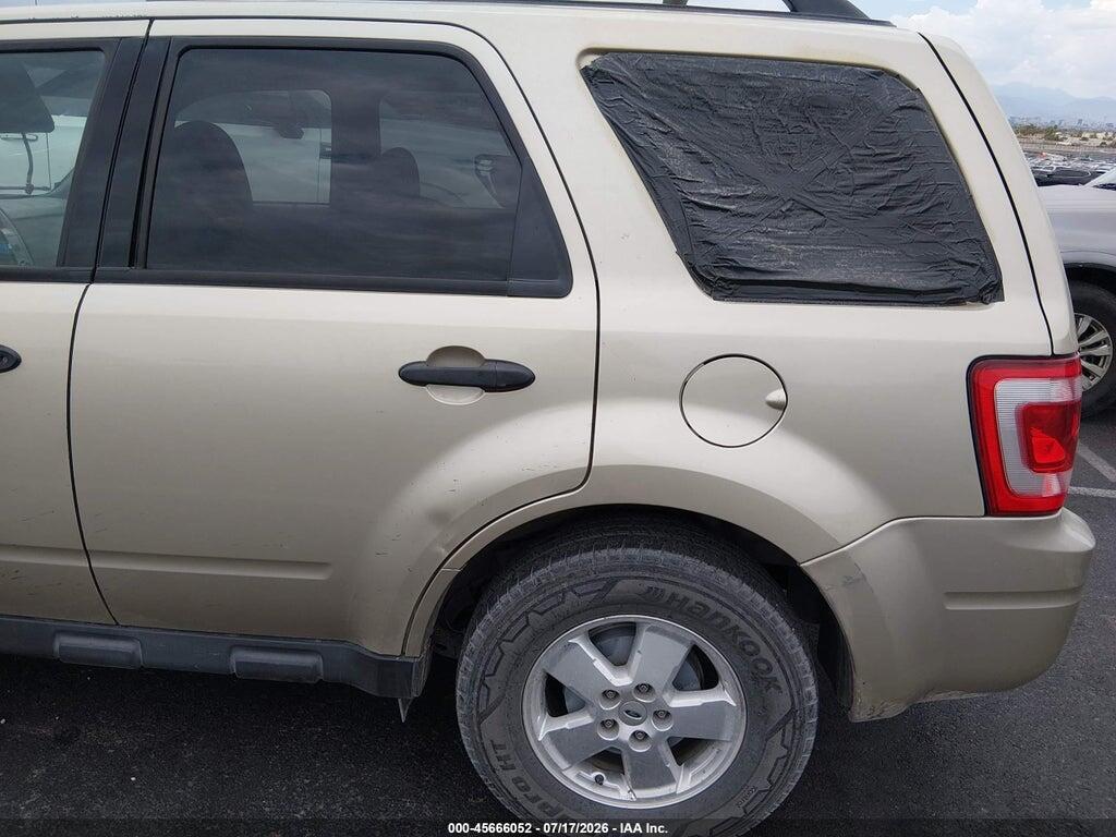 1FMCU0DG2BKA87184 2011 FORD ESCAPE photo no. 6