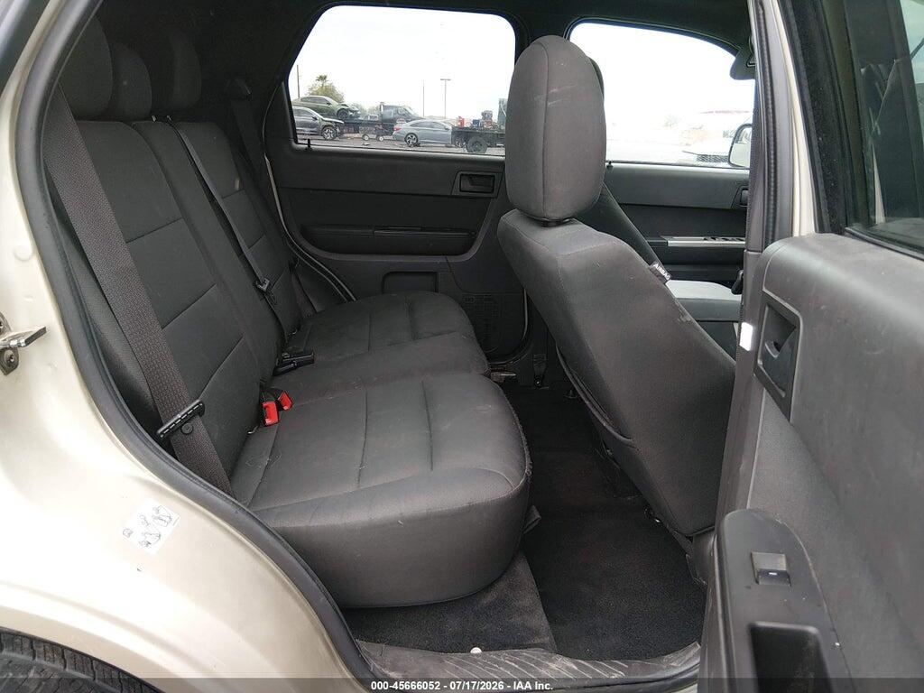 1FMCU0DG2BKA87184 2011 FORD ESCAPE photo no. 8