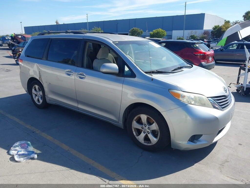 5TDKK3DC3BS073324 2011 TOYOTA SIENNA photo no. 1