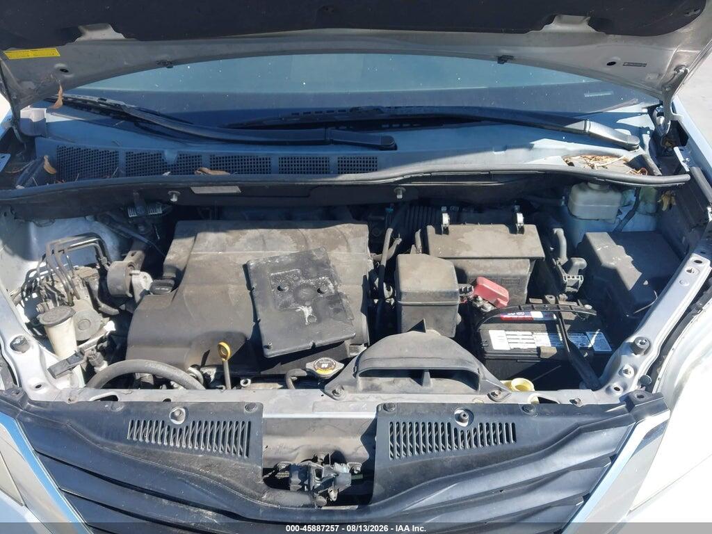 5TDKK3DC3BS073324 2011 TOYOTA SIENNA photo no. 10