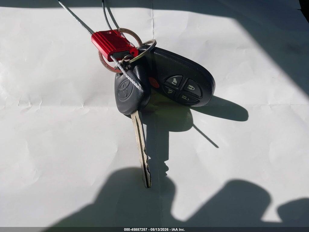 5TDKK3DC3BS073324 2011 TOYOTA SIENNA photo no. 11