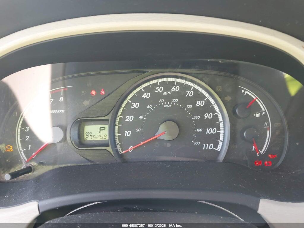 5TDKK3DC3BS073324 2011 TOYOTA SIENNA photo no. 7