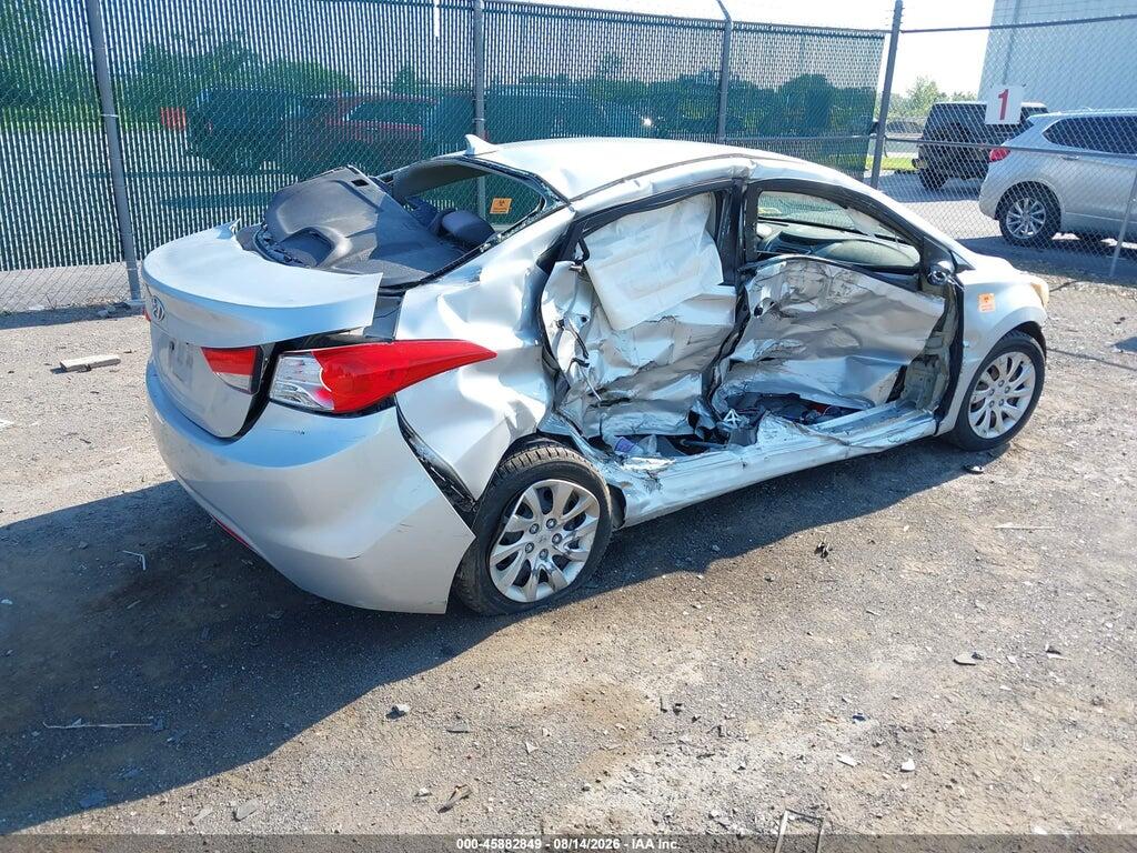 5NPDH4AE4BH000911 2011 HYUNDAI ELANTRA photo no. 4