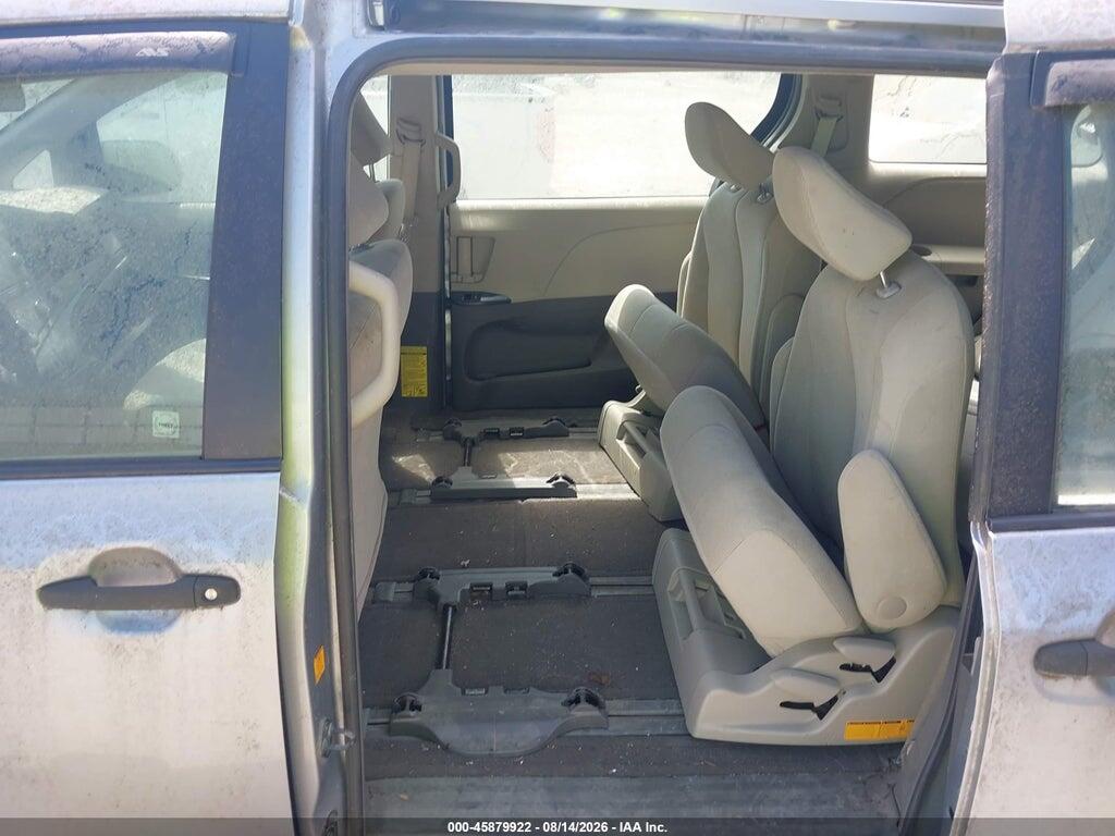 5TDZK3DC5BS164917 2011 TOYOTA SIENNA photo no. 8