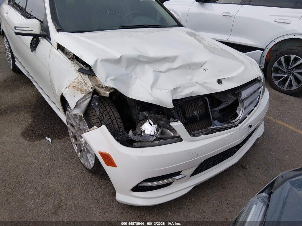 WDDGF8BB4BR157576 2011 MERCEDES-BENZ C 300 photo no. 6