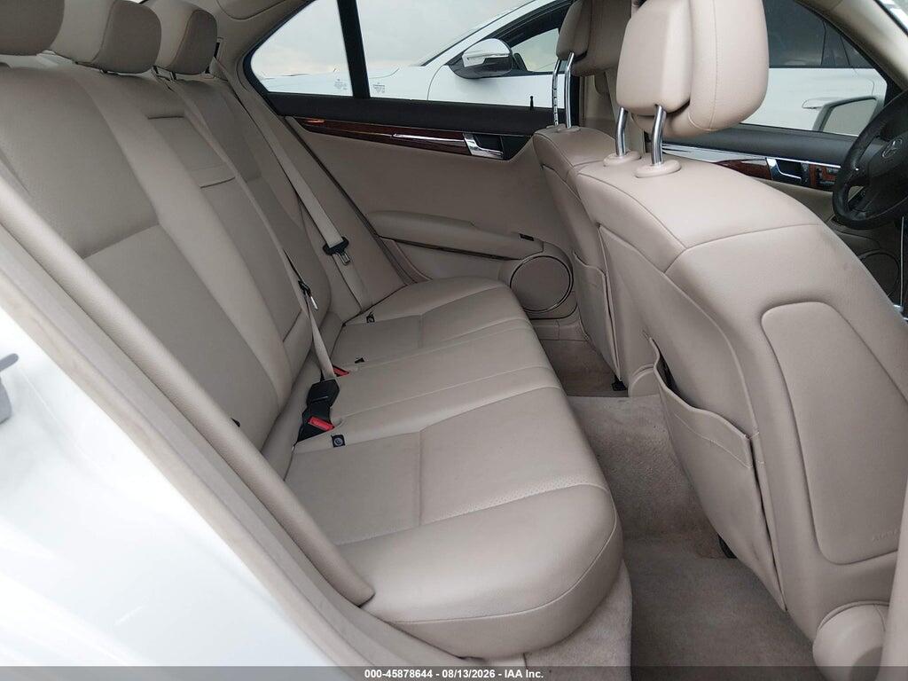 WDDGF8BB4BR157576 2011 MERCEDES-BENZ C 300 photo no. 8