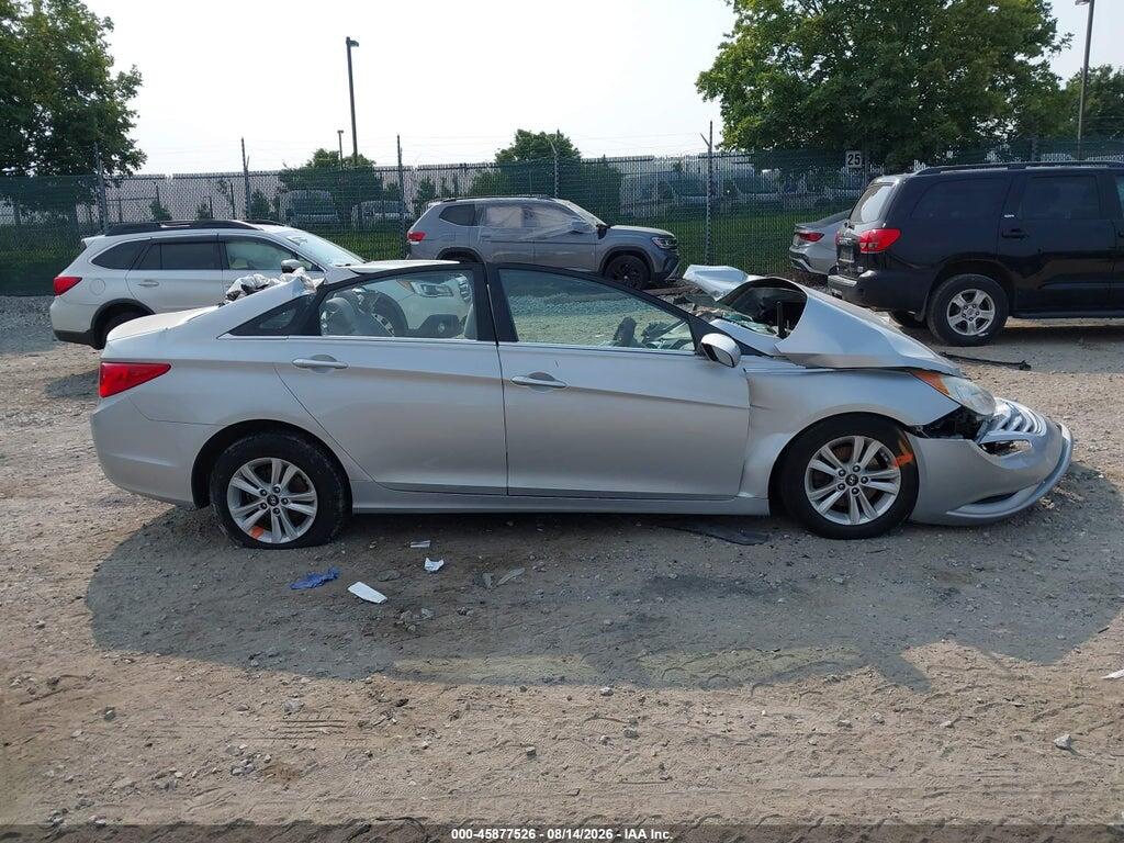 5NPEB4AC0BH292609 2011 HYUNDAI SONATA photo no. 12