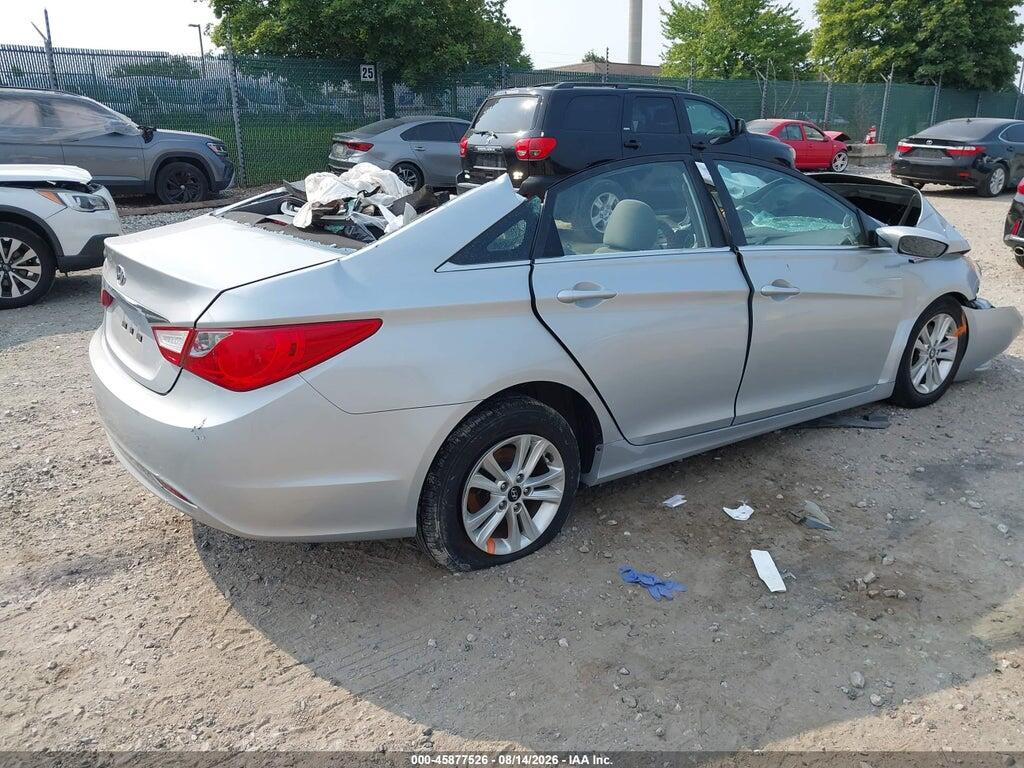 5NPEB4AC0BH292609 2011 HYUNDAI SONATA photo no. 4