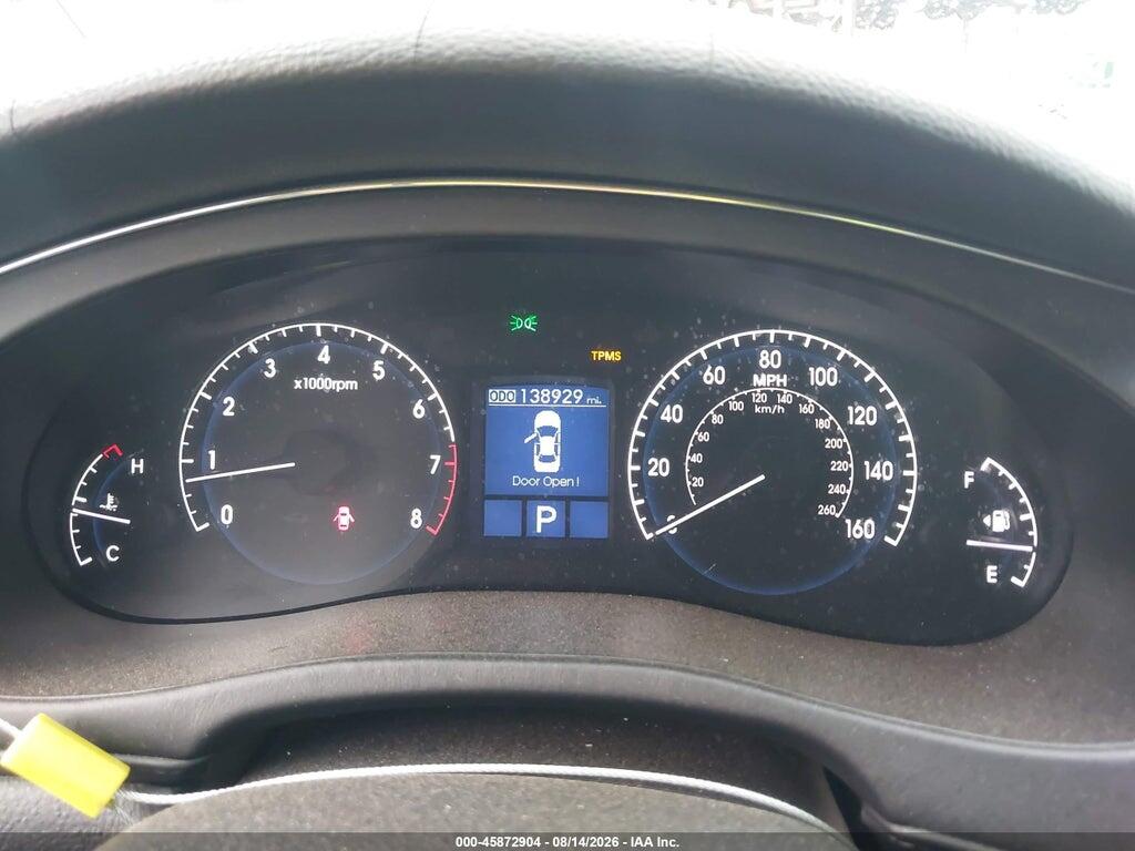KMHGC4DF8BU126514 2011 HYUNDAI GENESIS photo no. 7