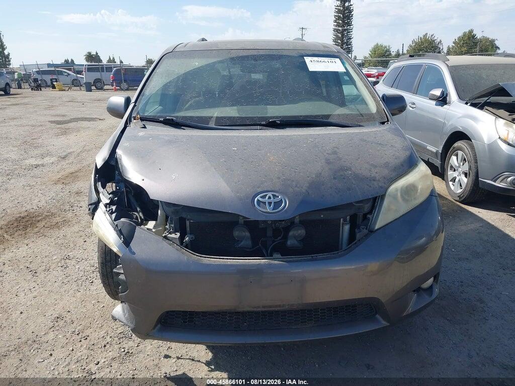 5TDYK3DC9BS072849 2011 TOYOTA SIENNA photo no. 12