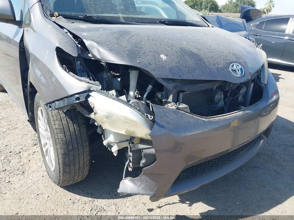 5TDYK3DC9BS072849 2011 TOYOTA SIENNA photo no. 6