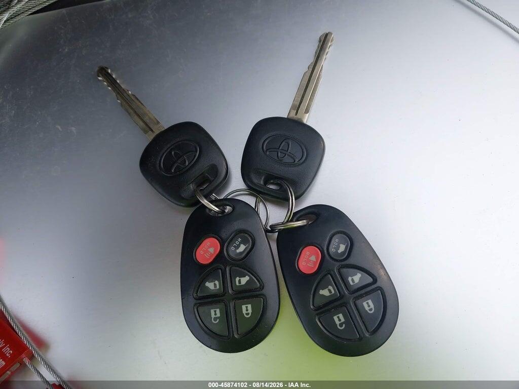 5TDYK3DC2CS251235 2012 TOYOTA SIENNA photo no. 11