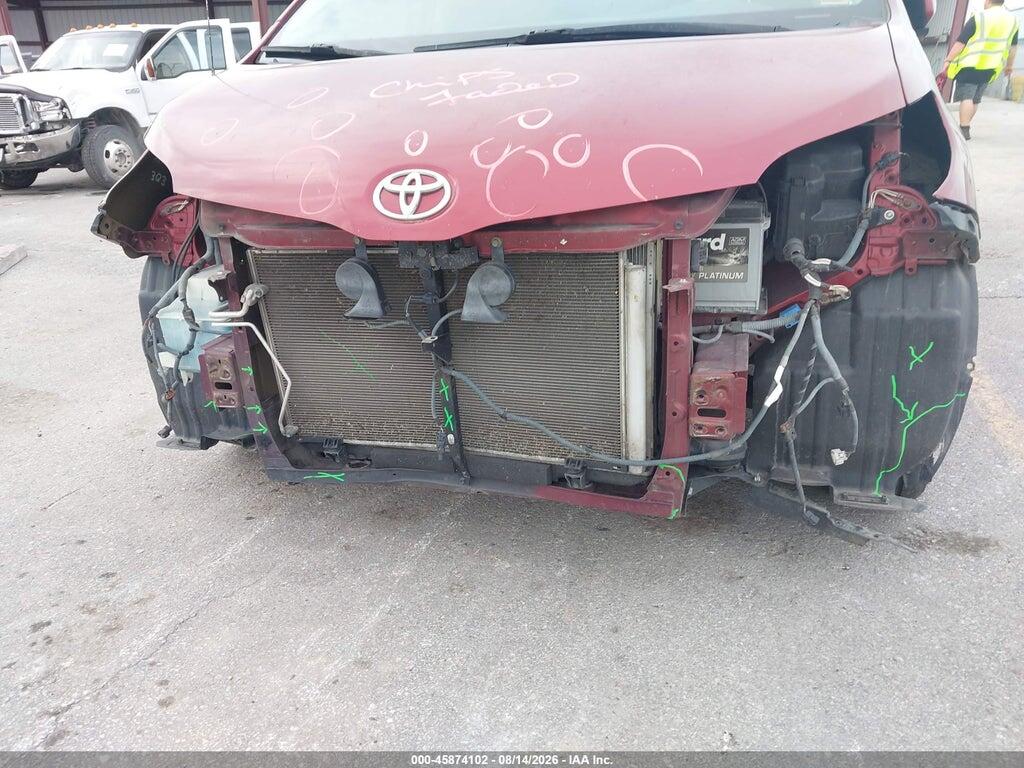 5TDYK3DC2CS251235 2012 TOYOTA SIENNA photo no. 6