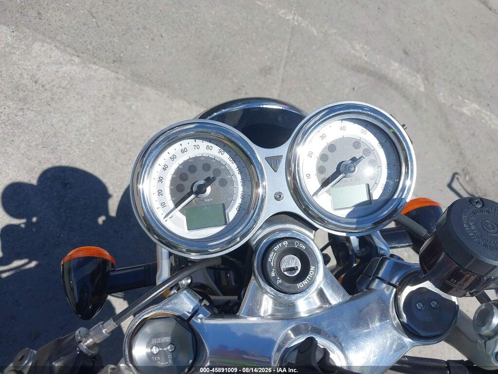 SMTD56HR0STBV2228 2025 TRIUMPH MOTORCYCLE THRUXTON photo no. 7