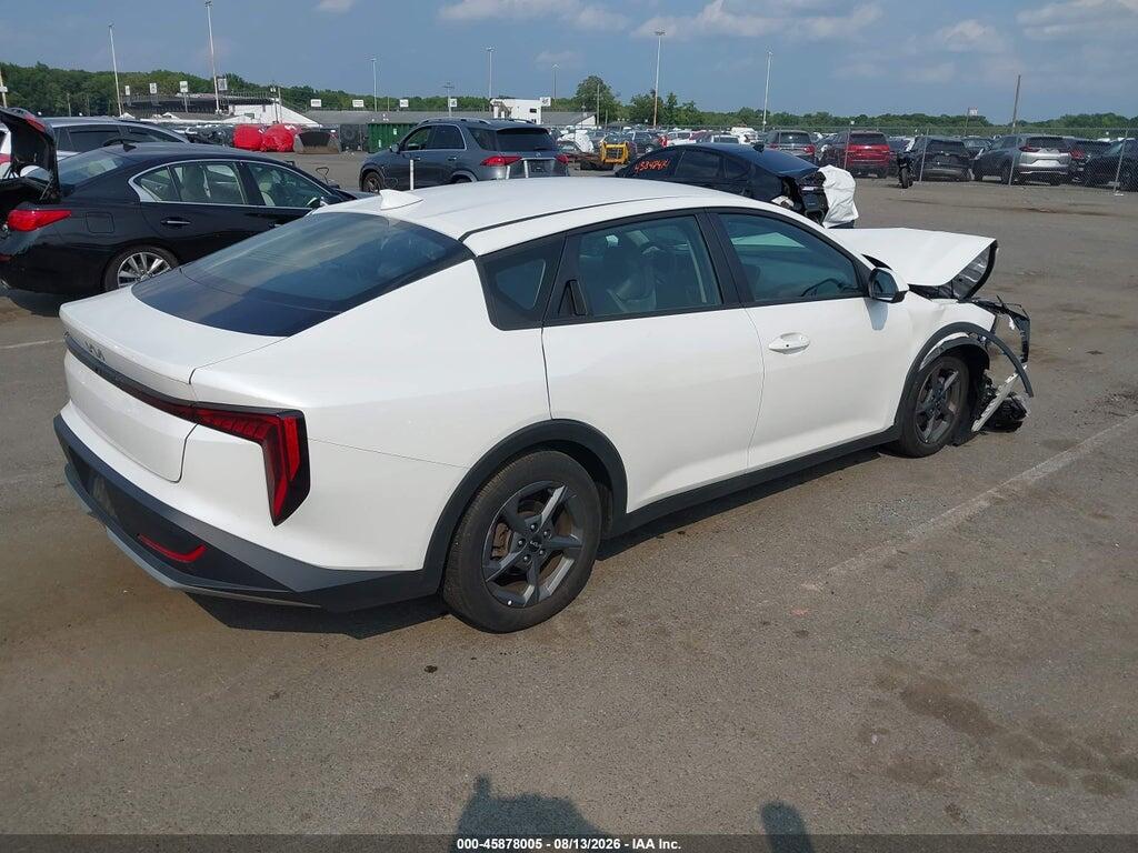 3KPFT4DE6SE015126 2025 KIA K4 photo no. 4