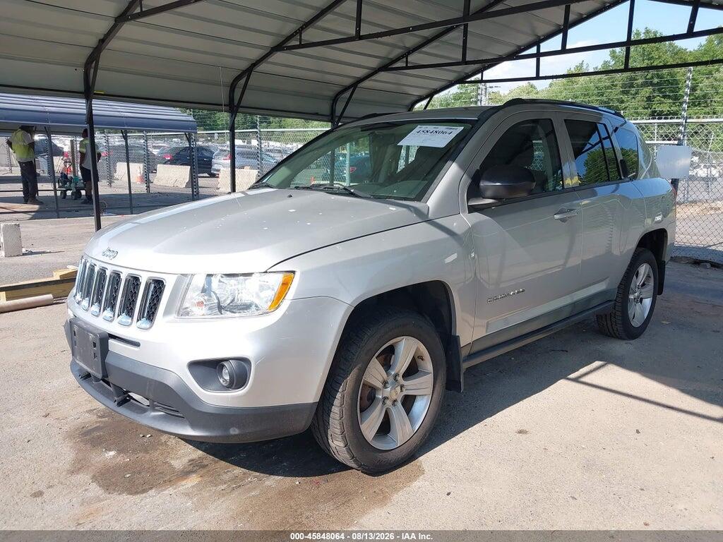 1J4NF1FB2BD280867 2011 JEEP COMPASS photo no. 2