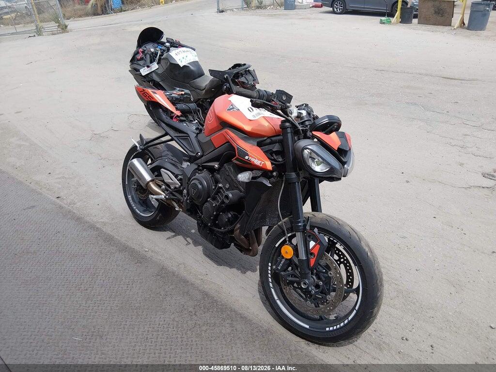 2025 TRIUMPH MOTORCYCLE STREET TRIPLE SMTA604S8STCC4598