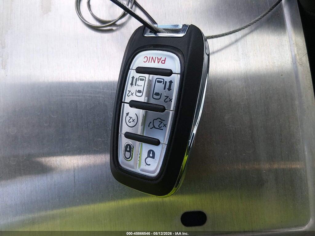 2C4RC1BG1SR541064 2025 CHRYSLER PACIFICA photo no. 11