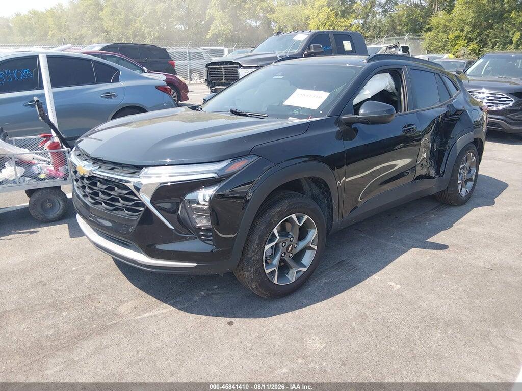 KL77LHEP8SC224271 2025 CHEVROLET TRAX photo no. 2