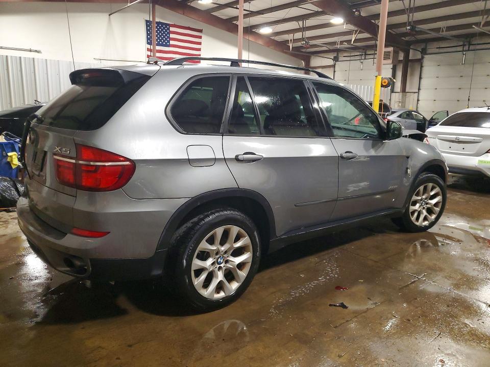 5UXZV4C57D0B06055 2013 BMW X5 photo no. 3