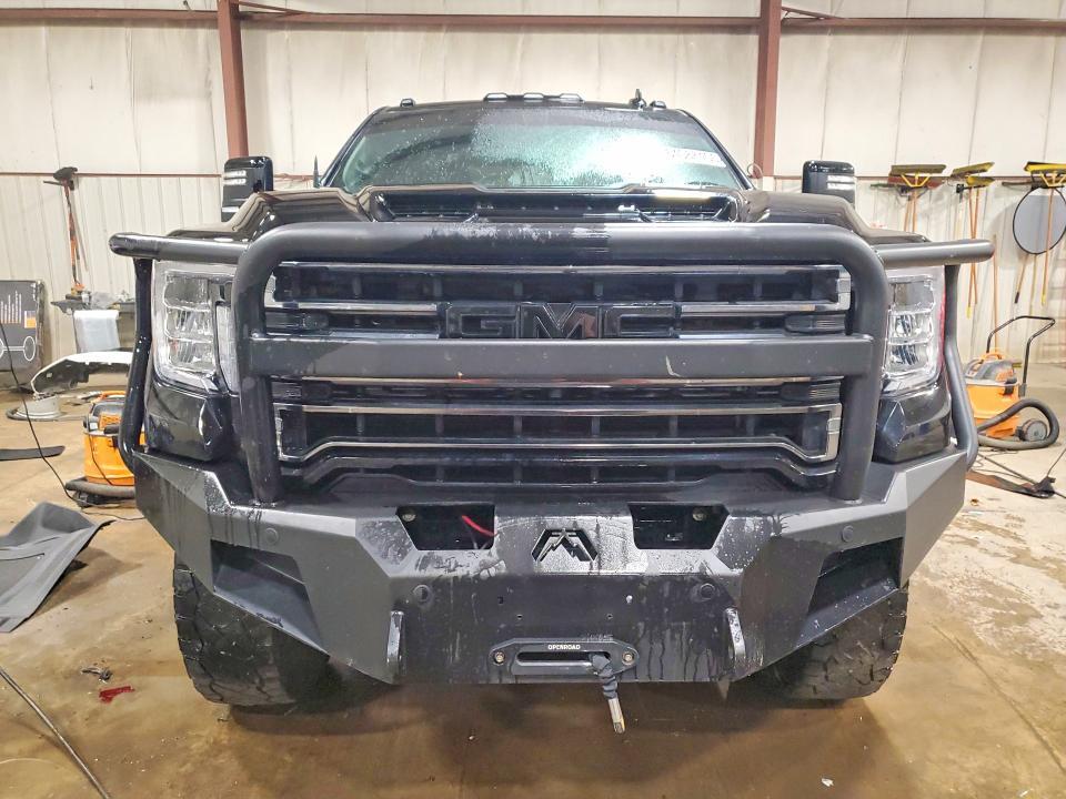 2022 GMC SIERRA K2500 AT4 — Фото 5 из 13