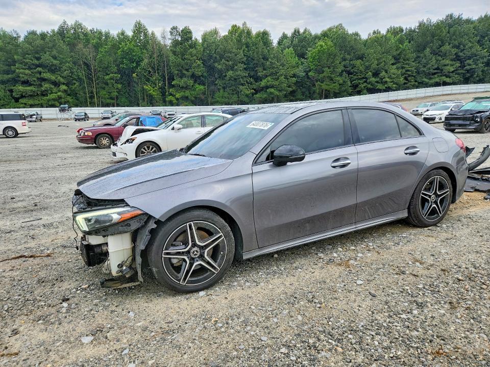 2021 MERCEDES-BENZ A W1K3G4EB4MJ301077