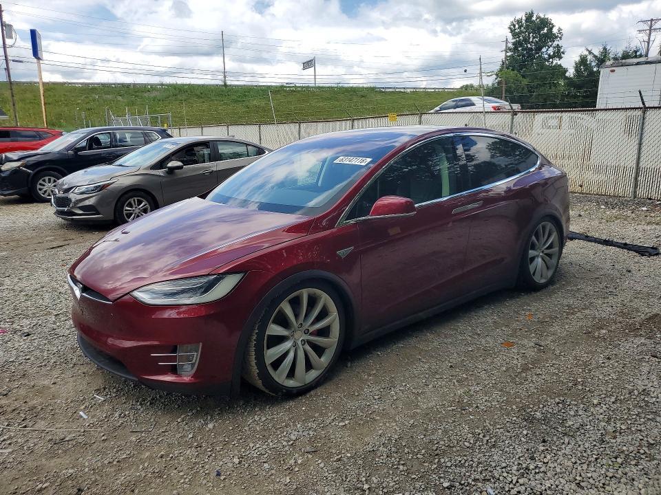 2016 TESLA MODEL X 5YJXCAE44GFF00040
