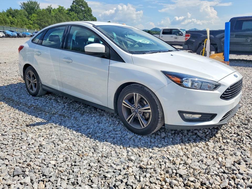 2018 FORD FOCUS SE — Фото 4 из 12