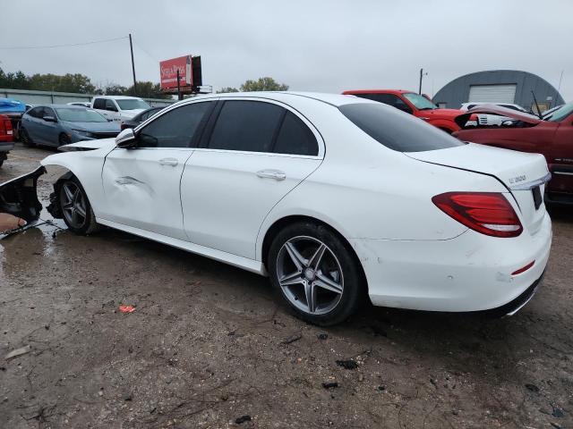 2017 MERCEDES-BENZ E 300 — Фото 2 из 12