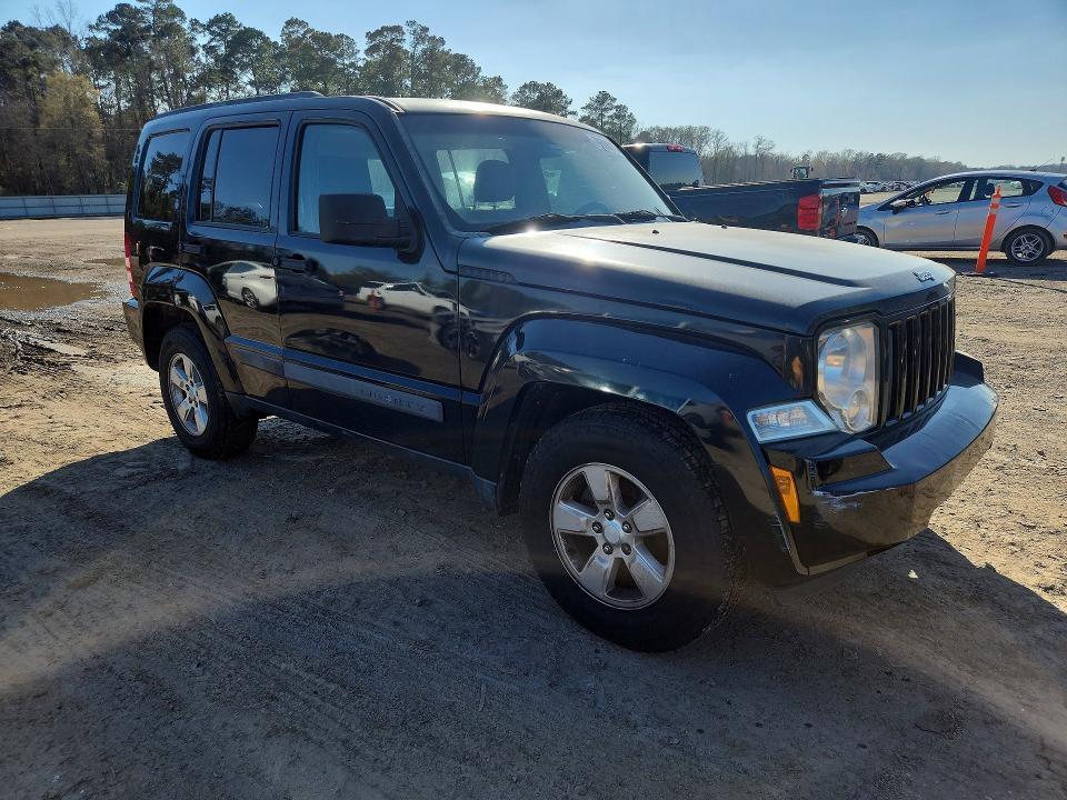 2012 JEEP LIBERTY SPORT — Фото 4 из 12