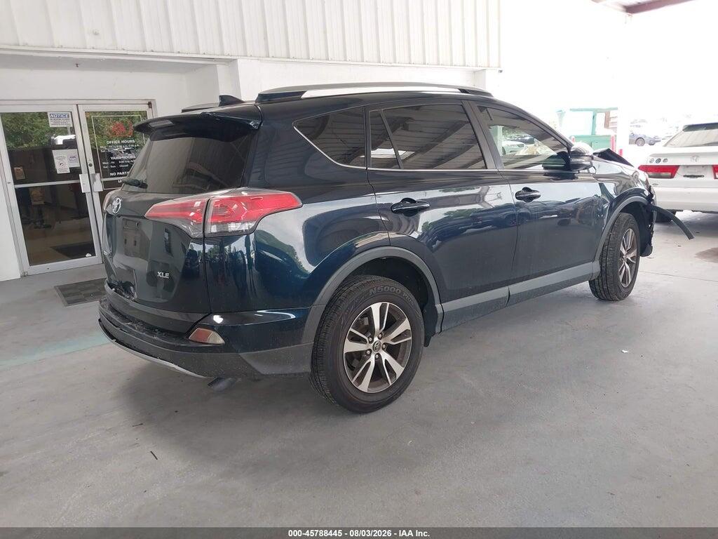 JTMWFREV4HD104528 2017 TOYOTA RAV4 photo no. 4
